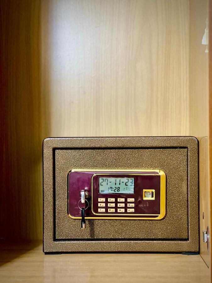 Venice Vip Guest House เมสเตร ภายนอก รูปภาพ