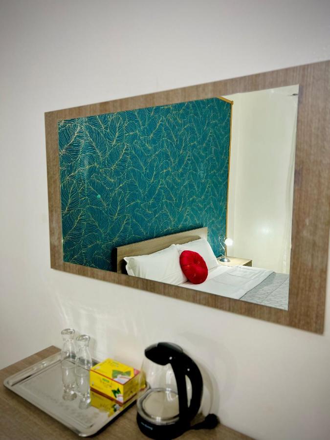 Venice Vip Guest House เมสเตร ภายนอก รูปภาพ