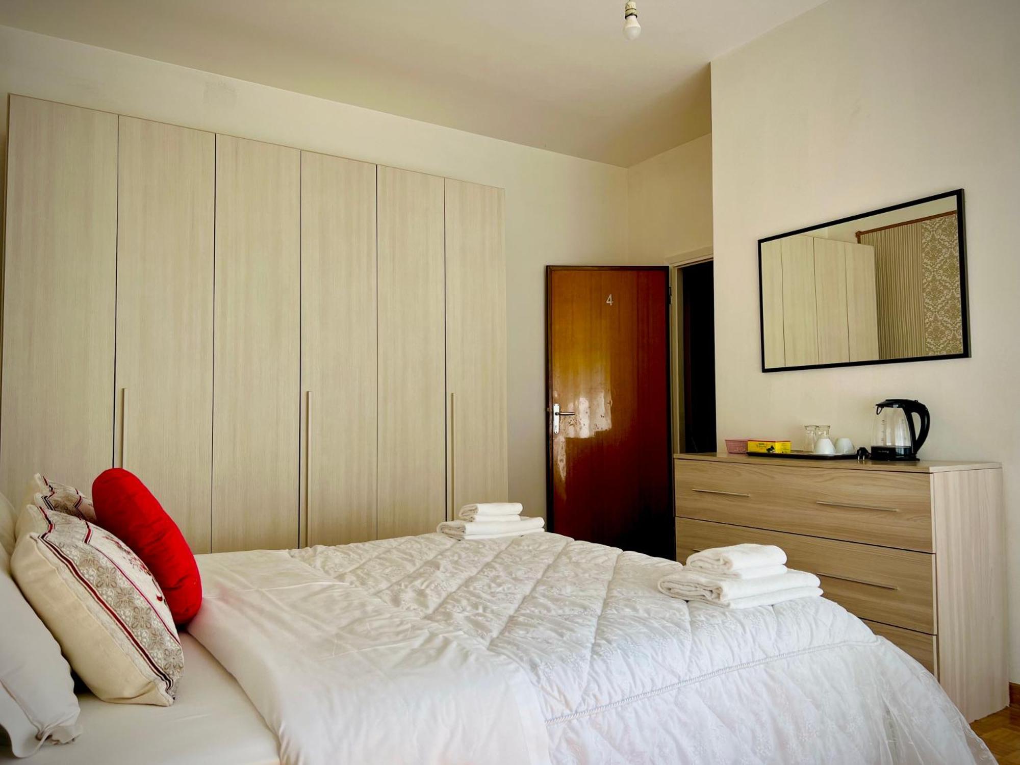 Venice Vip Guest House เมสเตร ภายนอก รูปภาพ